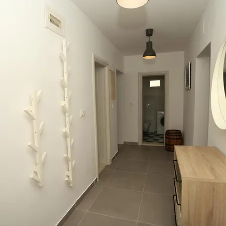 Luce Apartment *