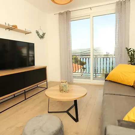 Luce Apartman Trogir